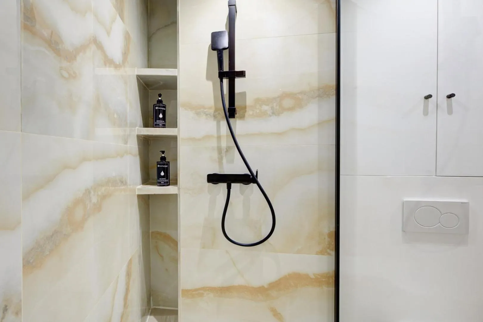 Bluestay 122 - Superb Apartment Paris